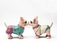 chihuahua beach decor: cute 3 1/2'' tall magnetic salt and pepper shakers логотип