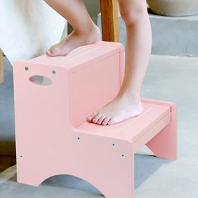 img 4 attached to Безопасный и прочный табурет для детей розового цвета - Деревянная двухступенчатая лестница HAJACK с нескользящими ковриками и ручкой!
