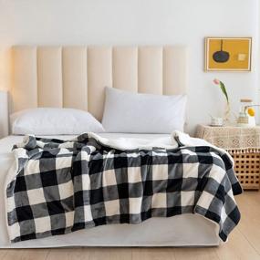 img 2 attached to Супермягкое плюшевое двустороннее фланелевое одеяло из шерпа-флиса для дивана-кровати - толстое черное / белое, 50 "X60" от NEWCOSPLAY