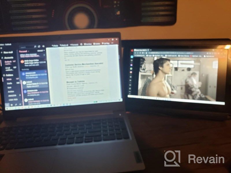 картинка 1 прикреплена к отзыву Enhance your Productivity with Mobile Pixels Portable Monitor Dual Screen от Jeff Johnson