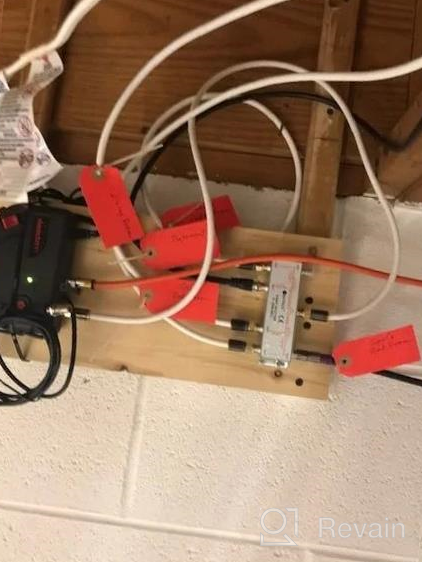 img 1 attached to Neoteck 8-Way Coax Cable Splitter MoCA 5-2500MHz, Coaxial Splitter review by Darrell Kiley