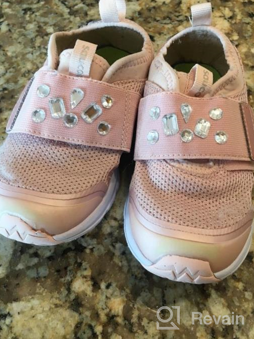 img 1 attached to Saucony Liteform Stretch Little Girls' Sneakers review by Melissa Wilson