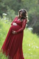 картинка 1 прикреплена к отзыву Stylish Maternity V-Neck Chiffon Photography Gown With Long Sleeves And Lace Stitching - Perfect For Baby Shower Photoshoots от Bobby Cantu