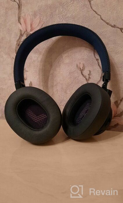 img 1 attached to 🔊 Renewed JBL LIVE 500BT Over-the-Ear Headphones in Black - JBLLIVE500BTBLKAM review by Kio Wolkzbin ᠌