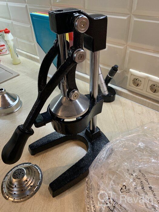 img 1 attached to Gray Cast Iron Citrus Juicer & 🍊 Manual Mechanical Press - Perfect for Oranges and Pomegranates review by Gabriela Kamiska ᠌