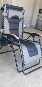 img 8 attached to Негабаритное кресло для отдыха XL Zero Gravity с широким подлокотником и подстаканником, мягким и регулируемым креслом, выдерживает до 400 фунтов - красное от PHI VILLA