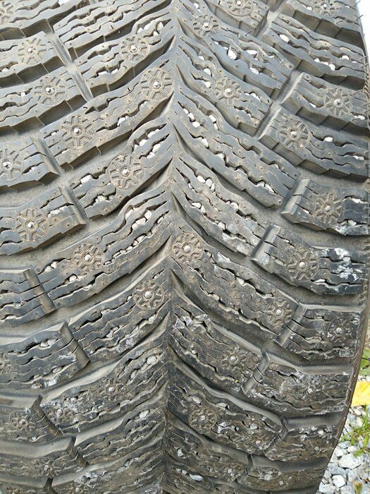 img 1 attached to MICHELIN X-Ice North 4 205/55 R16 94T winter review by Anastazja Kowalik ᠌