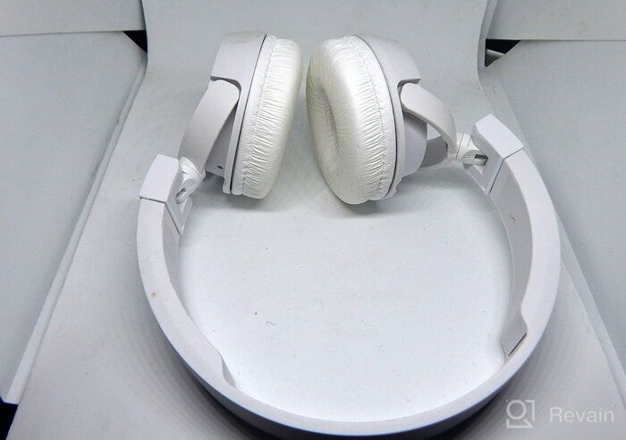 img 1 attached to Black JBL T450BT On-Ear Wireless Headphones with Built-In Mic and Remote review by Chae Hahm ᠌