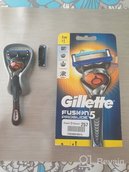 img 1 attached to Gillette Fusion5 ProGlide Men's Razor, 1 Cassette, 5 Carbon Blades, FlexBall Technology, Trimmer review by Athit Janhiran ᠌