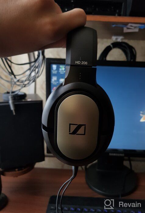 img 2 attached to Sennheiser HD 206 Closed-Back Over Ear Headphones - Discontinued Model review by Hwang Jiya ᠌