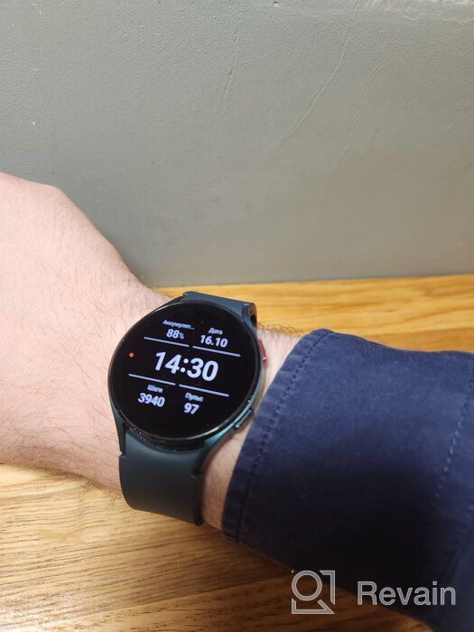 img 1 attached to Smart watch Samsung Galaxy Watch4 44 mm Wi-Fi NFC RU, black review by Ada Smyk ᠌