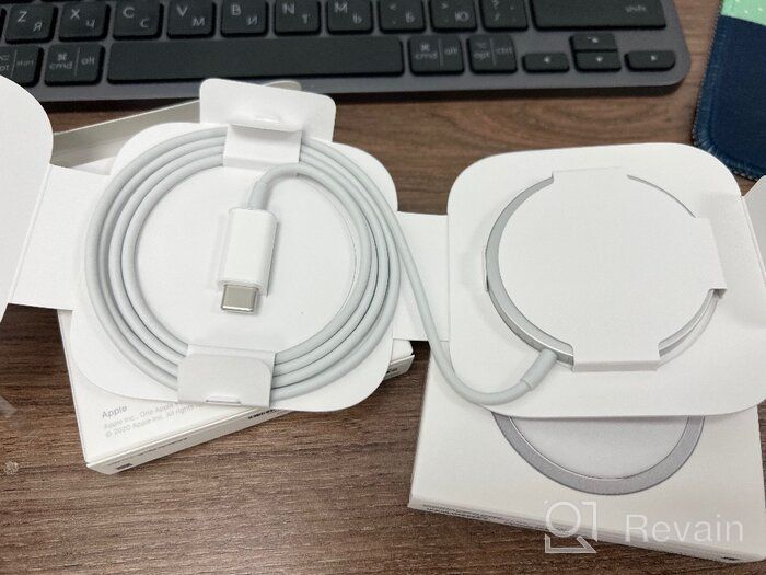 img 1 attached to Apple Magsafe Charger Wireless Charger Qi Power: 15W White review by Jhalak Tamrakar ᠌