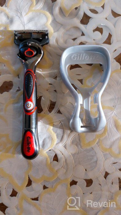 img 1 attached to Gillette ProGlide Shield Power 🪒 Men's Razor Handle with 1 Blade Refill review by Bambang (Bamz) ᠌