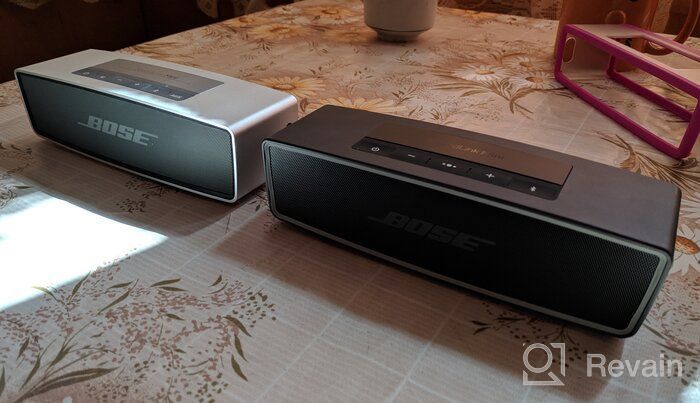img 1 joint à Bose SoundLink Bluetooth Speaker Pearl révision par Lc Qu ᠌