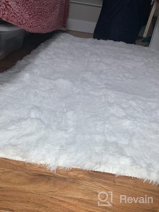 img 1 attached to Stylish And Soft Ophanie Washable Grey Shaggy Rug For Modern Home - Perfect For Bedroom, Living Room, And Nursery Décor review by Matthew Augustin