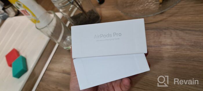 img 3 attached to Apple AirPods Pro Wireless Headphones, White review by Aneta Smoliska ᠌