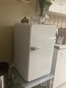 img 5 attached to Компактный и стильный мини-холодильник Safeplus для общежития, гаража, кемпера, подвала или офиса - белый (3,2 куб. фута)