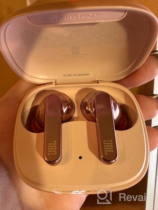 img 2 attached to White JBL Live PRO+ TWS True Wireless In-Ear Headphones with Noise Cancelling, 28H Battery, Wireless Charging, Voice Assistants and Microphones review by Anastazja Szuba ᠌