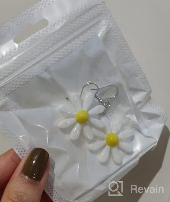 img 1 attached to 🌼 YOOE Daisy Earrings: Acrylic Yellow Flower Dangle Earrings for Women - Wild Lily Petals Hawaii Plant review by Margaret Scott