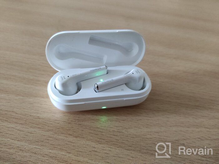 img 1 attached to Honor Magic Earbuds: Waterproof Wireless Bluetooth Earphones with Case for iOS and Android Devices (Blue) review by Agata Dmochowska ᠌