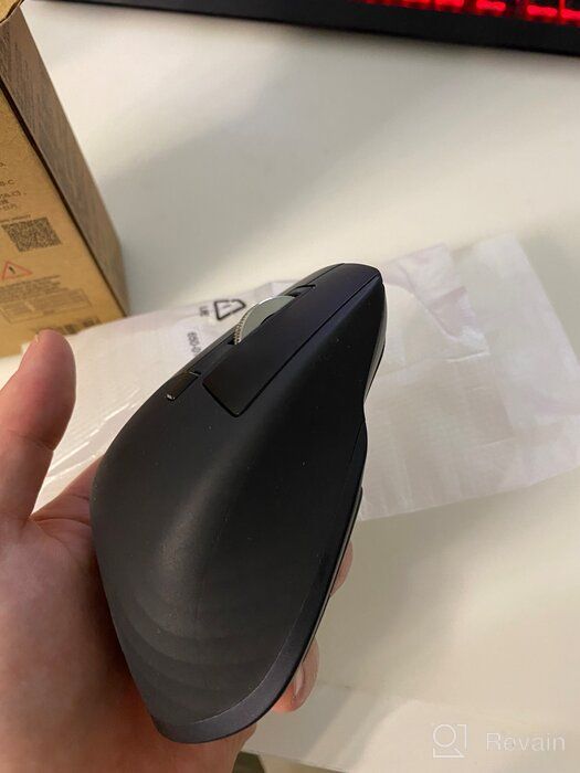 img 3 attached to 🖱️ Logitech MX Master Wireless Mouse: High-Precision Sensor, Easy-Switch up to 3 devices, Meteorite Black review by Byoung Woon Bak ᠌