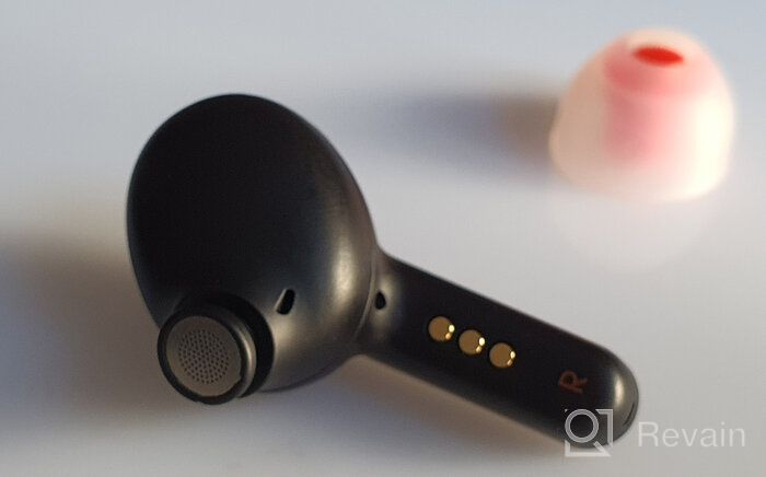img 3 attached to JBL Live Cancelling Microphones Pink review by Jasmit Insha ᠌