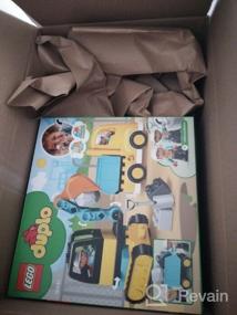 img 5 attached to LEGO DUPLO Строительный грузовик и гусеничный экскаватор 10931: игрушка для стройплощадки для детей от 2 лет с игрушкой грейдером и самосвалом (20 деталей)
