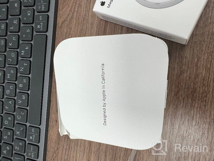 img 2 attached to Apple Magsafe Charger Wireless Charger Qi Power: 15W White review by Jhalak Tamrakar ᠌
