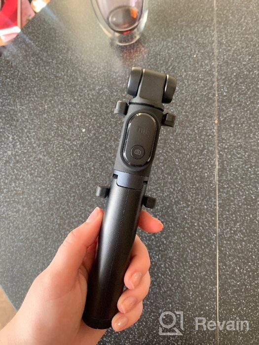 img 1 attached to Xiaomi Mi Bluetooth Selfie Stick Tripod, black review by Hong Hng Quang ᠌