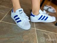 картинка 1 прикреплена к отзыву 👟 Кроссовки adidas Originals Superstar Elastic: Универсальный комфорт и стиль для детей, без разделения по полу. от Charles Alvey