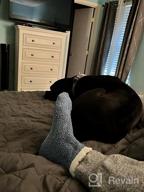 картинка 1 прикреплена к отзыву Нескользящие носки Zmart Fuzzy для женщин и девочек, нескользящие носки-тапочки с захватами от Jody Grimmett