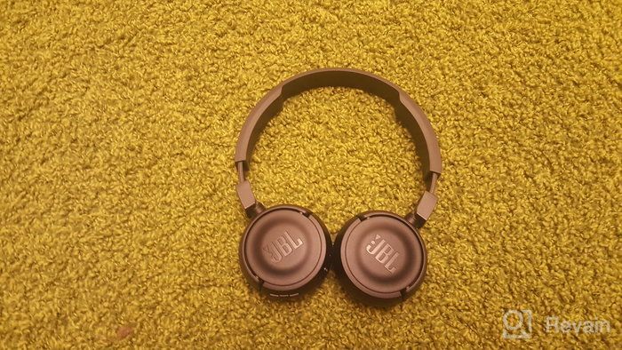 img 2 attached to Black JBL T450BT On-Ear Wireless Headphones with Built-In Mic and Remote review by Virot Ngeonkham ᠌