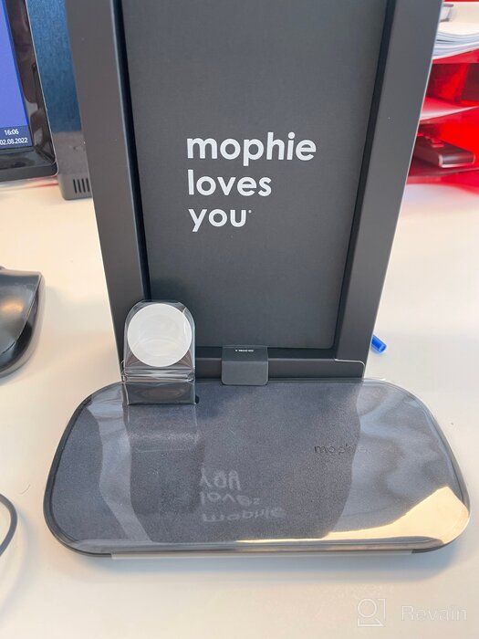 img 2 attached to 🔌 Mophie Travel Kit - Portable Wireless Charging for Samsung, Apple iPhone 8/X & Other Qi-Enabled Phones - Black (409901792) review by Seo Jun Seog ᠌