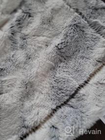 img 5 attached to Комплект из 3 мягких одеял из искусственного меха - светло-серый мраморный принт, 50X60 с декоративными наволочками 20X20 для дивана-кровати