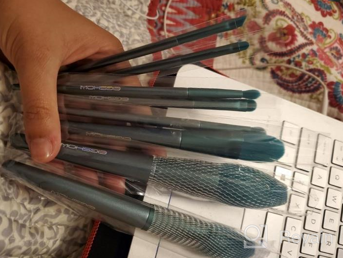 img 1 attached to Eigshow Premium Synthetic Makeup Brush Set For Foundation, Powder, Concealer, Blending, Eye Shadow And Face Kabuki - Jade Green Makeup Brush Sets With Cylinder review by David Ramirez