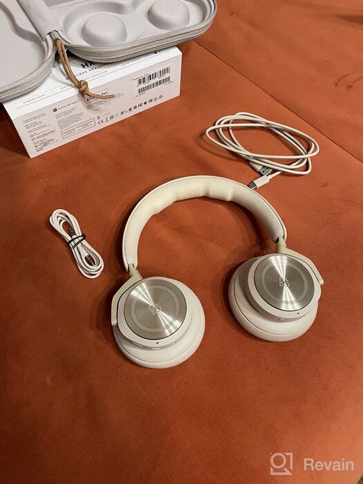 img 3 attached to 🎧 Cutting-Edge Bang & Olufsen HX Portable Wireless Over Ear Headphones: Unmatched Sound Quality on the Go review by Gede Agung ᠌