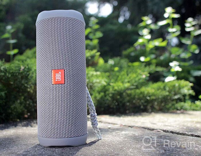 img 1 attached to 🔊 Renewed JBL Flip 5 Wireless Bluetooth Speaker with iPX7 Waterproof Rating and 3.0 Fast 10W Qi Dashboard Power Mat review by Aneta Postek ᠌