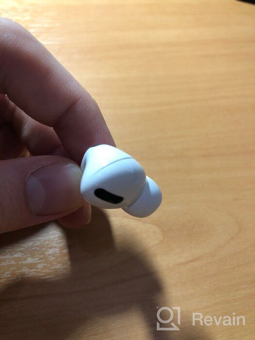 img 2 attached to Apple AirPods Pro MagSafe RU Wireless Headphones, White review by Aashit Akkineni ᠌