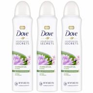 сухой спрей-дезодорант-антиперспирант dove nourishing secrets - кувшинка и цветки сакуры для женщин - 48-часовая защита - 3 упаковки (3,8 унции каждая) логотип