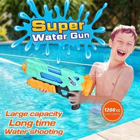 img 3 attached to Summer Fun Squirt Guns: Super Water Blaster 2 Pack емкостью 1200 мл - идеальный подарок для детей и взрослых для игр с водой на открытом воздухе на пляже, в бассейне или на песке