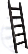 5-футовая премиум деревянная стеллажная лестница в стиле рустик - лестница халлопс для одеял, декора фермерского стиля и винтажного деревянного вида (толстый черный). логотип