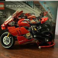 img 2 attached to LEGO Technic 42107 Ducati Panigale V4 R, 646 children review by Micha Bukowski (Pax) ᠌