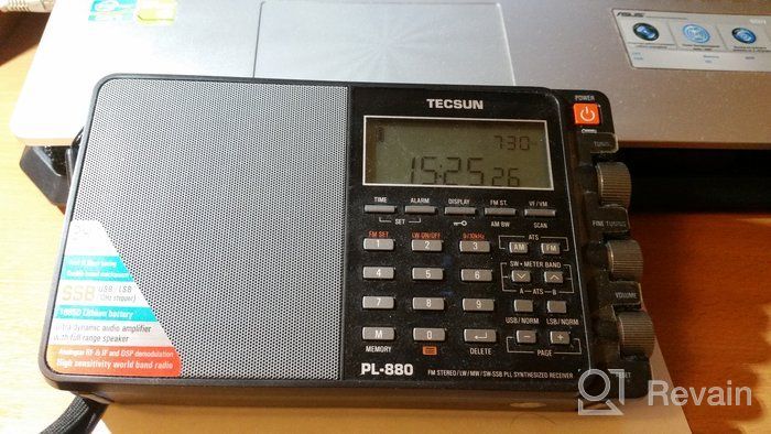 img 2 attached to Tecsun PL880 Portable Digital PLL Dual Conversion AM/FM, Longwave &amp; Shortwave Radio with SSB (Single Side Band) Reception - Silver review by Ba Li ᠌