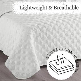 img 2 attached to King Size All Seasons White Quilt Set - Exclusivo Mezcla Bedspread/Bedding Coverlet With 2 Pillow Shams, Lightweight & Soft