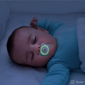 img 2 attached to 🍼 Соска Chicco PhysioForma Silicone Mini Glow in The Dark – прозрачная, с ортодонтическим наконечником, без содержания бисфенола-А (2-6 мес., 2 шт.)