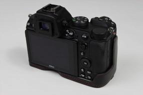 img 2 attached to Сумка для камеры Nikon Z7 с ручным ремешком, защитный получехол из искусственной кожи - черный