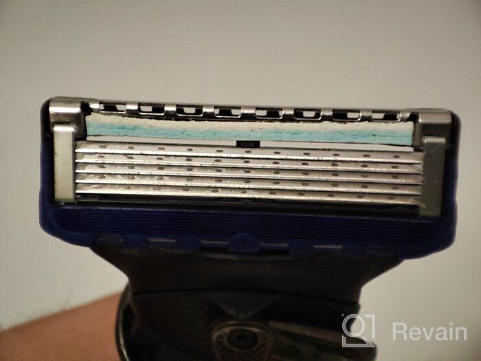 img 3 attached to Gillette Fusion5 ProGlide Men's Razor, 1 Cassette, 5 Carbon Blades, FlexBall Technology, Trimmer review by Abhey Singh ᠌
