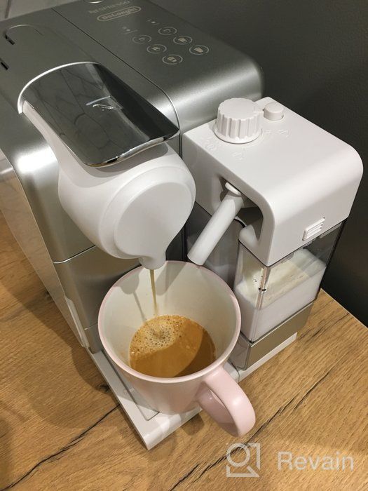 img 2 attached to Nespresso Lattissima Touch by De'Longhi Espresso Machine with Milk Frother - Washed Black review by Agata Skrzypek ᠌