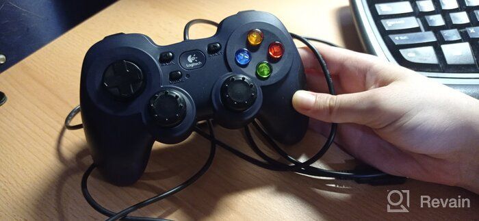 img 1 attached to 🎮 Logitech F310 Wired Gamepad Controller with Console-Like Layout and 4-Way Switch D-Pad for PC - Blue review by Deva Raja (kamal) ᠌