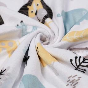 img 3 attached to Мягкое детское одеяло Minky для мальчиков с милым анималистичным принтом, двухслойной точечной подложкой и размером 30 X 40 дюймов - от BORITAR